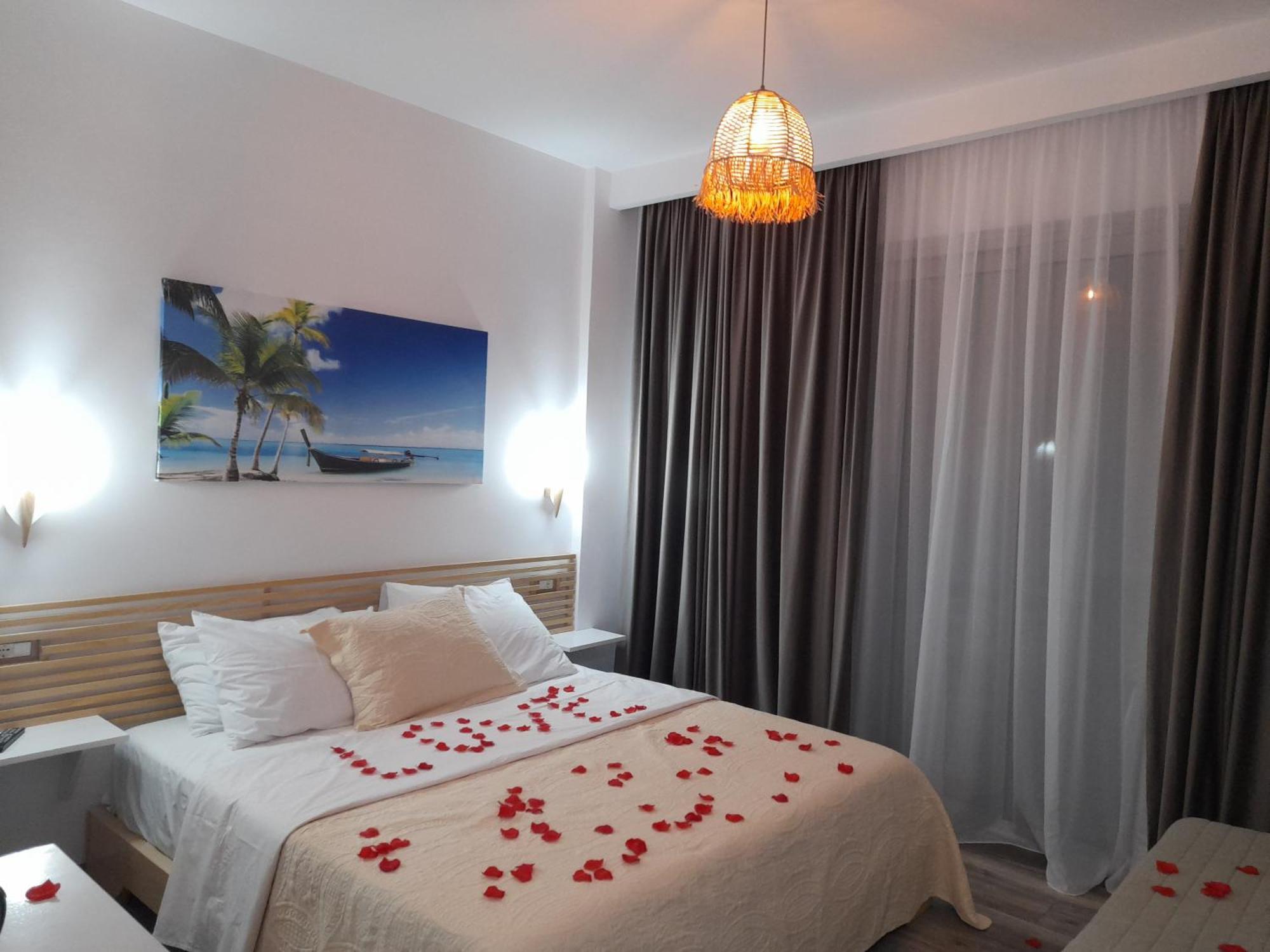 Anxhelos Hotel Himare Room photo